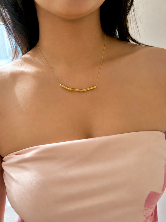 Wave long necklace